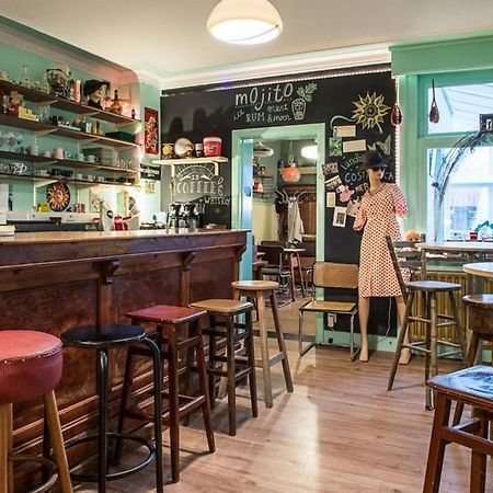 Vakantiewoning In Mol Centrum Met Eigen Bar "Casacuriosa" Екстериор снимка