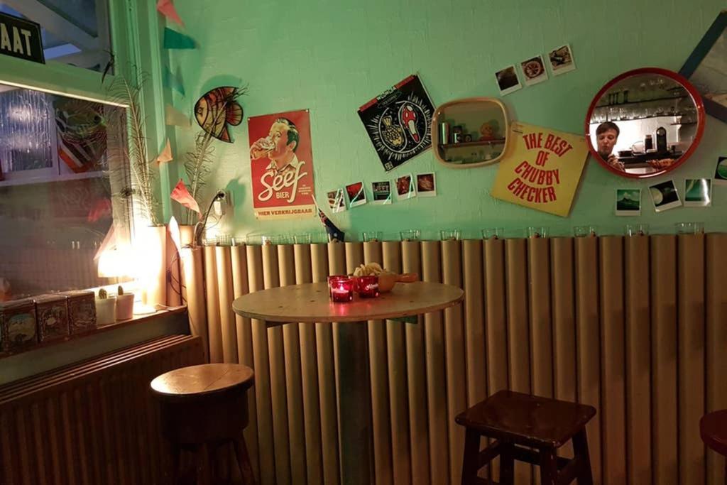 Vakantiewoning In Mol Centrum Met Eigen Bar "Casacuriosa" Екстериор снимка