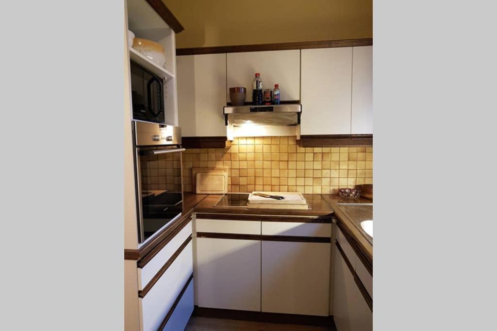 Vakantiewoning In Mol Centrum Met Eigen Bar "Casacuriosa" Екстериор снимка